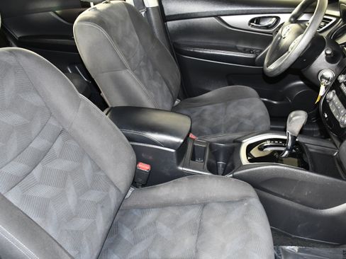 Used 2015 Nissan Rogue S AWD/4WD image 40