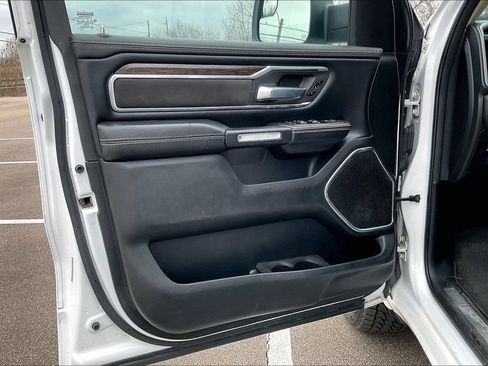 Used 2020 RAM 1500 Laramie image 22