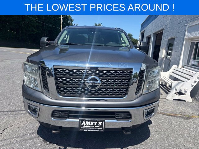 Used 2017 Nissan Titan SV AWD/4WD image 2