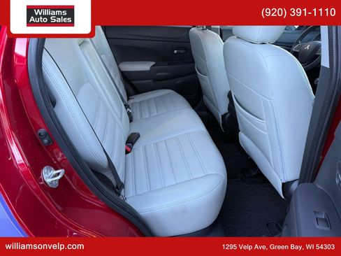 Used 2020 Mitsubishi Outlander Sport ES image 13