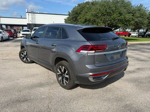 Used 2023 Volkswagen Atlas Cross Sport SE FWD image 5