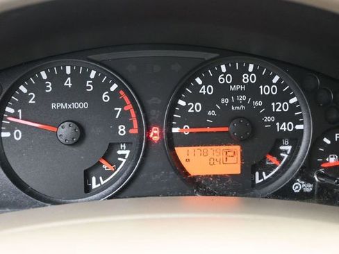 Used 2018 Nissan Frontier SV image 14