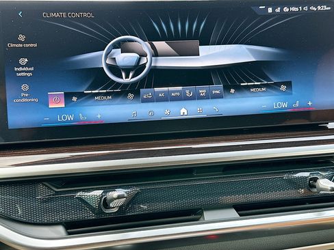 New 2026 BMW X5 sDrive40i w/ M Sport Package image 13