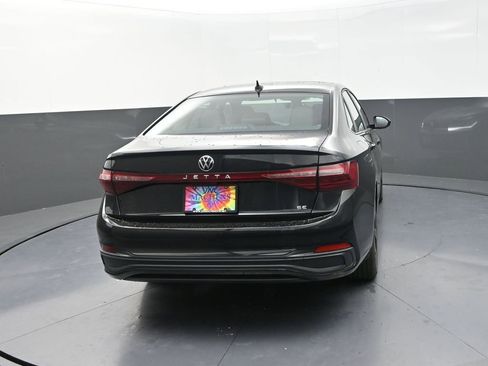 New 2026 Volkswagen Jetta SE image 7