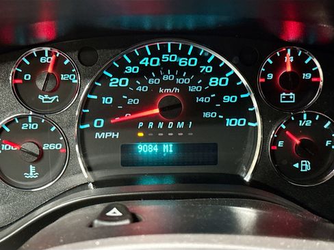 Used 2025 Chevrolet Express 2500 w/ Driver Convenience Package RWD image 15