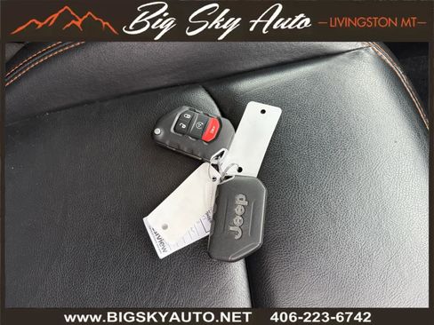 Used 2021 Jeep Gladiator Mojave w/ Uconnect 4C Nav & Sound Group image 27