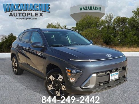 Used 2025 Hyundai Kona SEL image 1