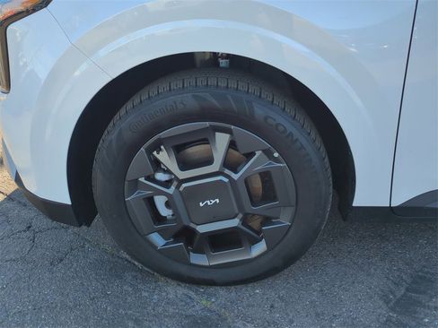 New 2026 Kia Carnival EX image 32