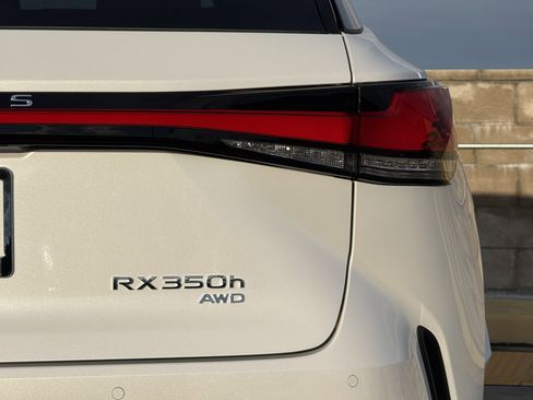 New 2026 Lexus RX 350h image 12
