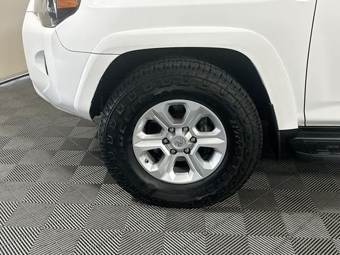 Used 2021 Toyota 4Runner SR5 Premium AWD/4WD image 11