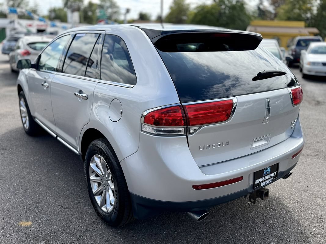 Used 2013 Lincoln MKX AWD image 5