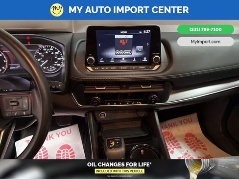 Used 2023 Nissan Rogue SV image 20