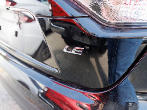 Used 2024 Toyota Corolla LE image 11