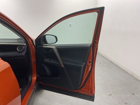Used 2015 Toyota RAV4 LE FWD image 28