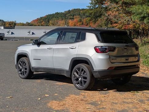 New 2026 Jeep Compass Limited image 7