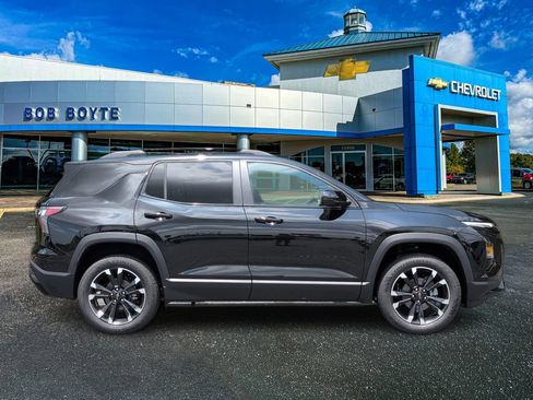 New 2026 Chevrolet Equinox RS FWD image 8