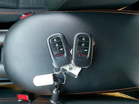 Used 2023 Honda HR-V Sport image 37