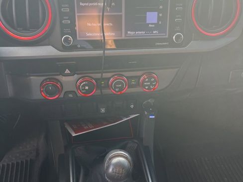 Used 2020 Toyota Tacoma TRD Sport image 4