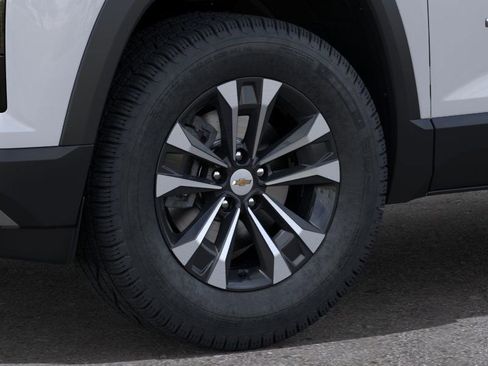 New 2026 Chevrolet Equinox LT w/ Safety and Technology Package image 9