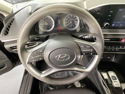 Used 2023 Hyundai Sonata SE image 11