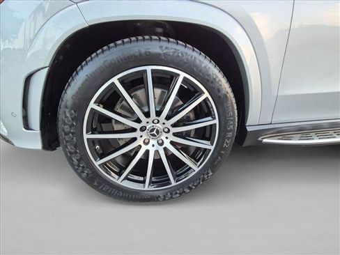 Used 2023 Mercedes-Benz GLS 450 4MATIC image 26