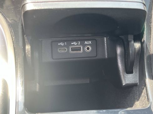 Used 2019 Nissan Maxima 3.5 SL w/ Floor Mat Group FWD image 32
