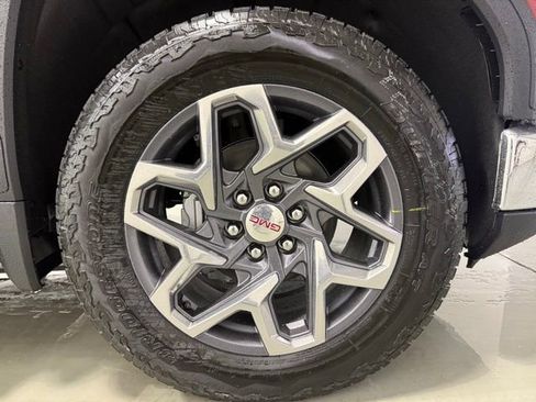 New 2026 GMC Sierra 1500 SLT w/ SLT Premium Package image 31