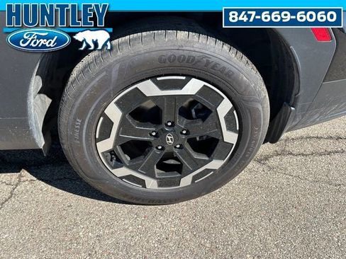 Used 2025 Hyundai Santa Fe SEL AWD/4WD image 8