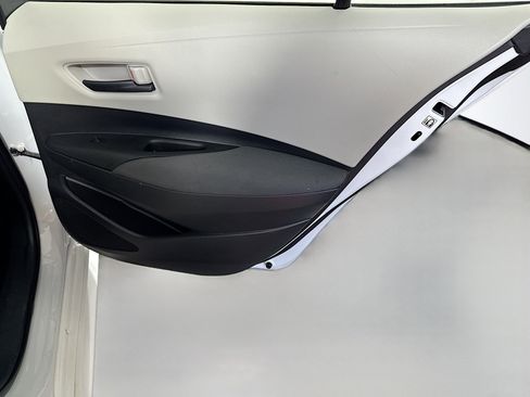 Used 2022 Toyota Corolla LE image 27