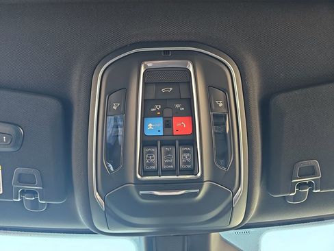 New 2026 Jeep Grand Cherokee Limited AWD/4WD image 32