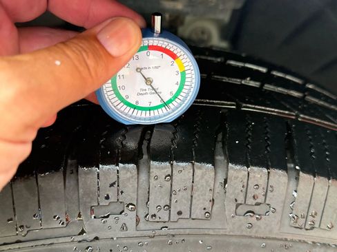 Used 2019 Buick Enclave Essence image 35