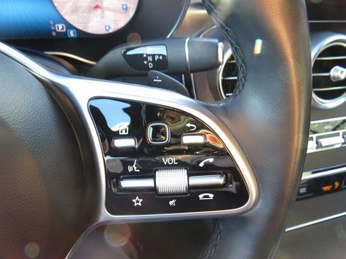 Used 2022 Mercedes-Benz GLC 300 4MATIC image 12