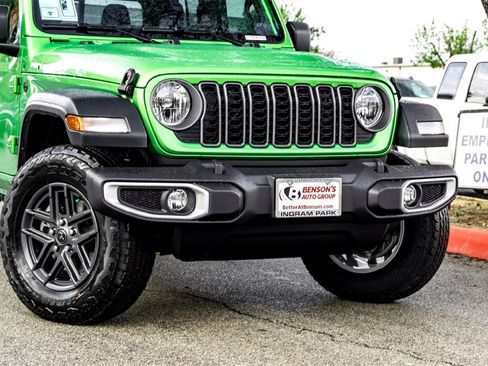 New 2026 Jeep Gladiator Sport image 3