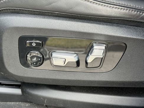 Certified 2023 BMW X7 xDrive40i w/ Premium Package image 20