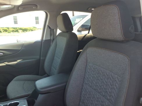 Used 2024 Chevrolet Equinox LT AWD/4WD image 17