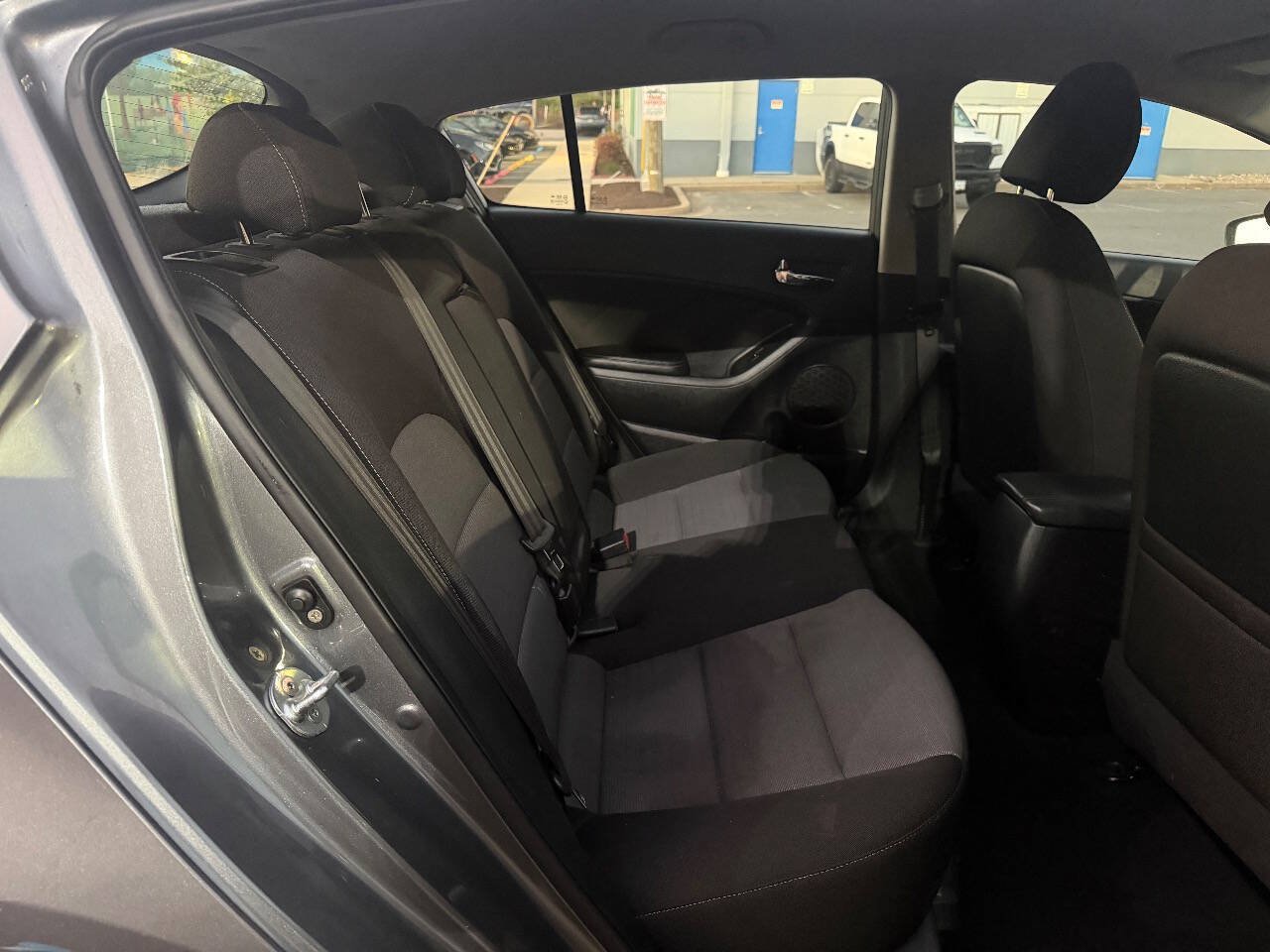 Used 2016 Kia Forte LX FWD image 31