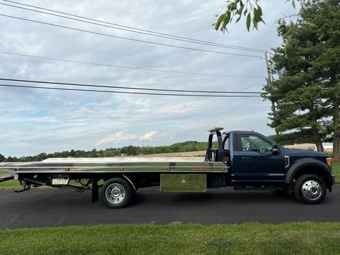 Used 2017 Ford F550 4x4 Regular Cab Super Duty w/ XLT Value Package image 6