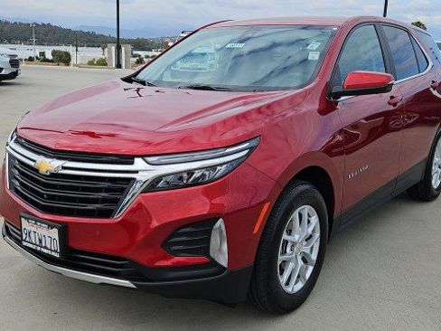 Used 2024 Chevrolet Equinox LT FWD image 1