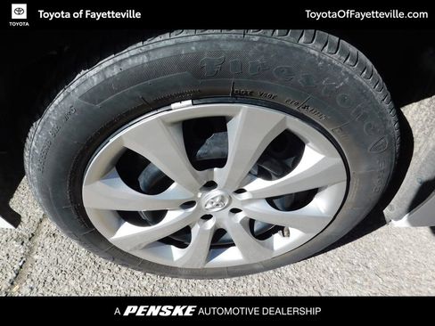 Used 2024 Toyota Corolla LE image 7