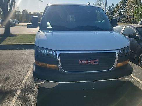 Used 2024 GMC Savana 2500 w/ Driver Convenience Package RWD image 20