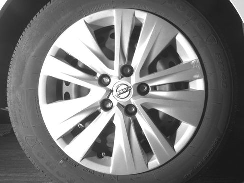 Used 2025 Nissan Sentra S FWD image 15