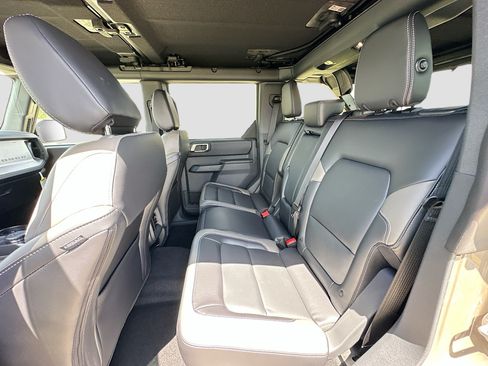 New 2026 Ford Bronco Outer Banks AWD/4WD image 17