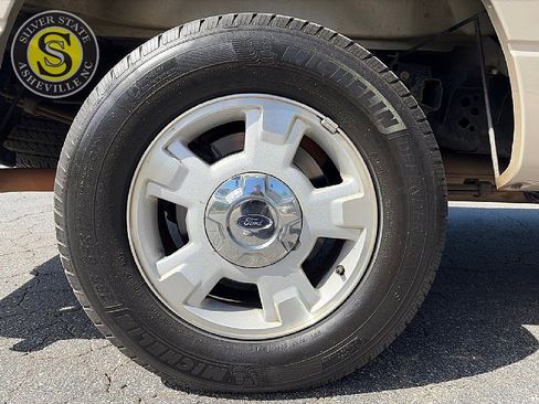 Used 2010 Ford F150 XLT RWD image 9