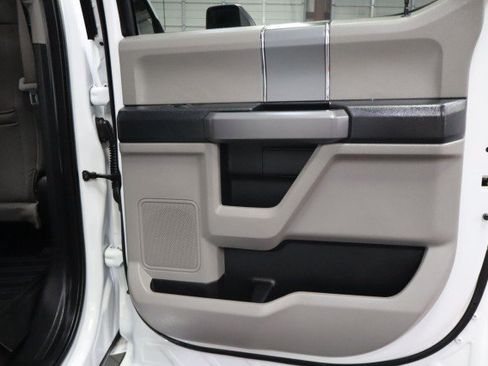 Used 2019 Ford F250 XLT w/ XLT Premium Package AWD/4WD image 45