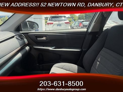 Used 2016 Toyota Camry LE FWD image 15