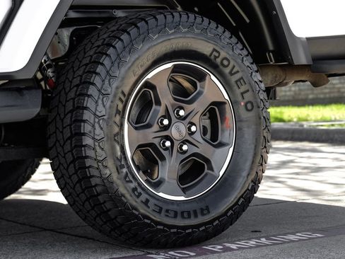 Used 2022 Jeep Gladiator Rubicon w/ Cold Weather Group image 66