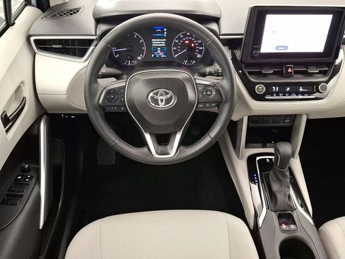 Certified 2024 Toyota Corolla Cross LE AWD/4WD image 12