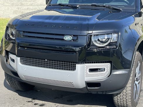 Used 2024 Land Rover Defender 130 S image 10