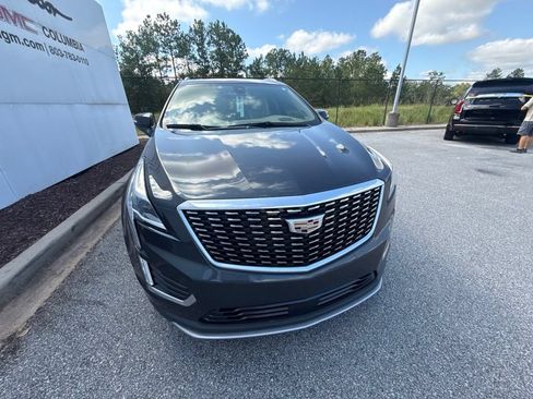 Certified 2022 Cadillac XT5 Premium Luxury w/ Platinum Package AWD/4WD image 4