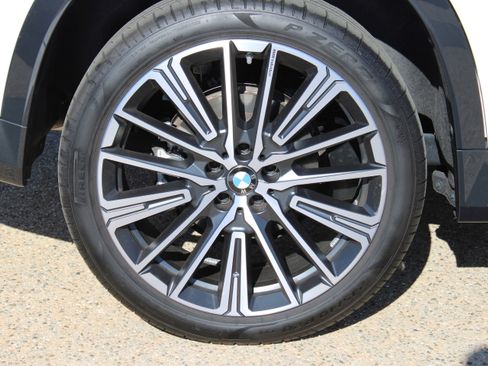 Used 2025 BMW X1 xDrive28i w/ Convenience Package image 12